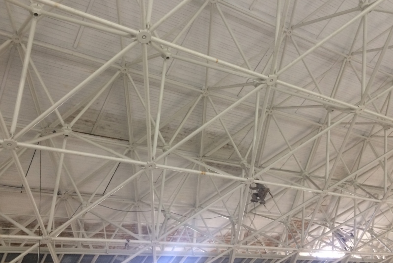 Čistenie a nástrek stropu, Zimný štadión Rimavská Sobota