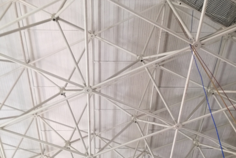 Čistenie a nástrek stropu, Zimný štadión Rimavská Sobota