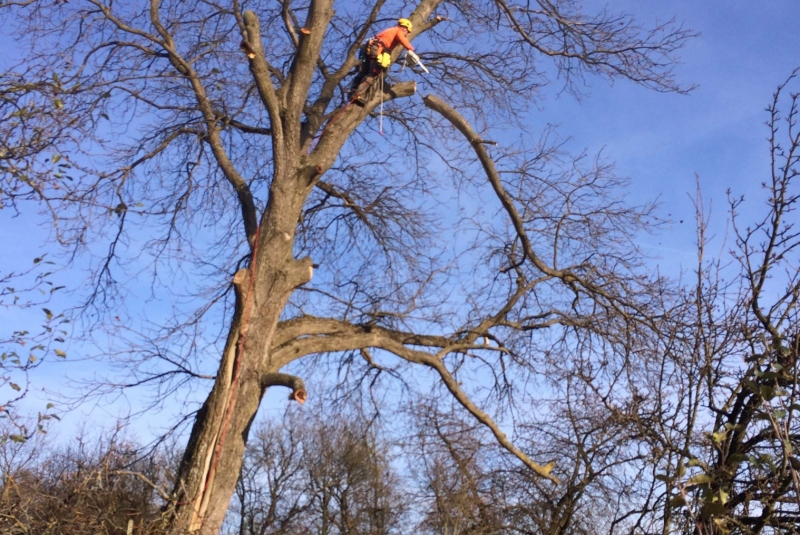 Uzovské Pekľany - práca vo výške Uzovské Pekľany - práca vo výške