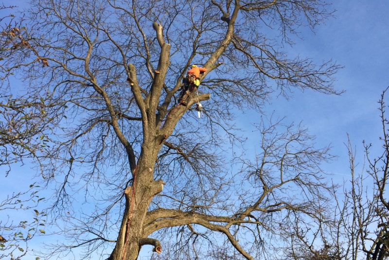 Uzovské Pekľany - práca vo výške Uzovské Pekľany - práca vo výške